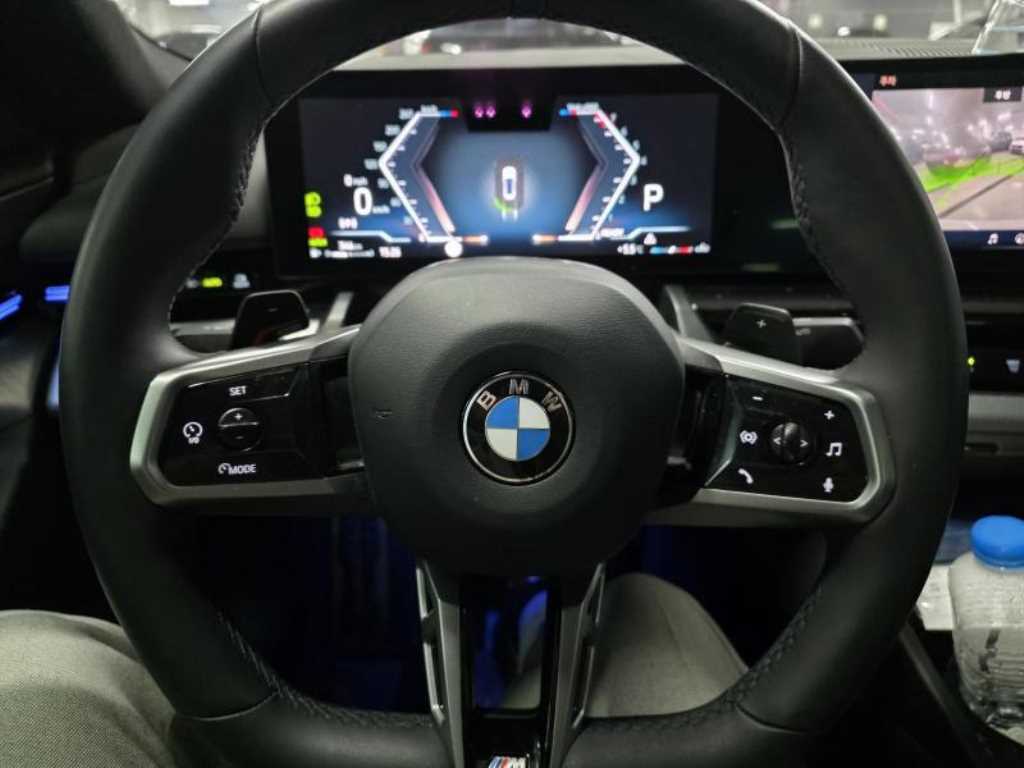 [BMW]5시리즈 (G60) 520i M 스포츠 - миниатюра 18
