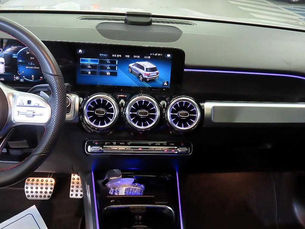 Mercedes Benz GLB Class - Vista 11