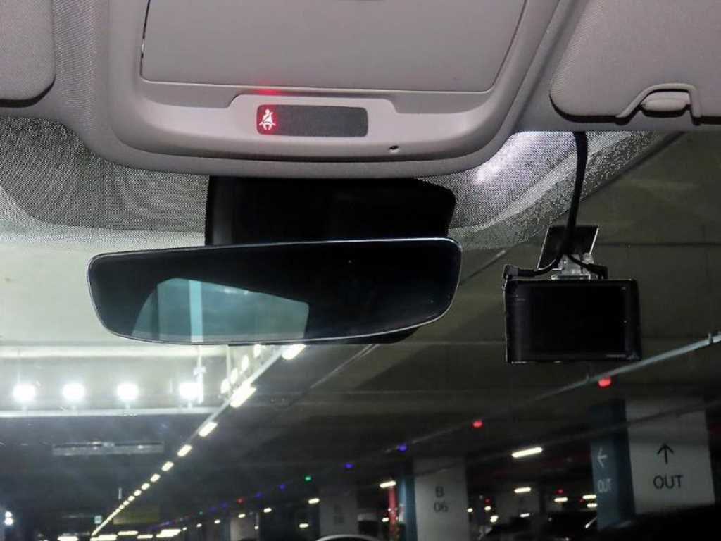 SAMSUNG QM6 2021 Blanco - Importación desde Corea - HF Imports Iquique - Foto 16