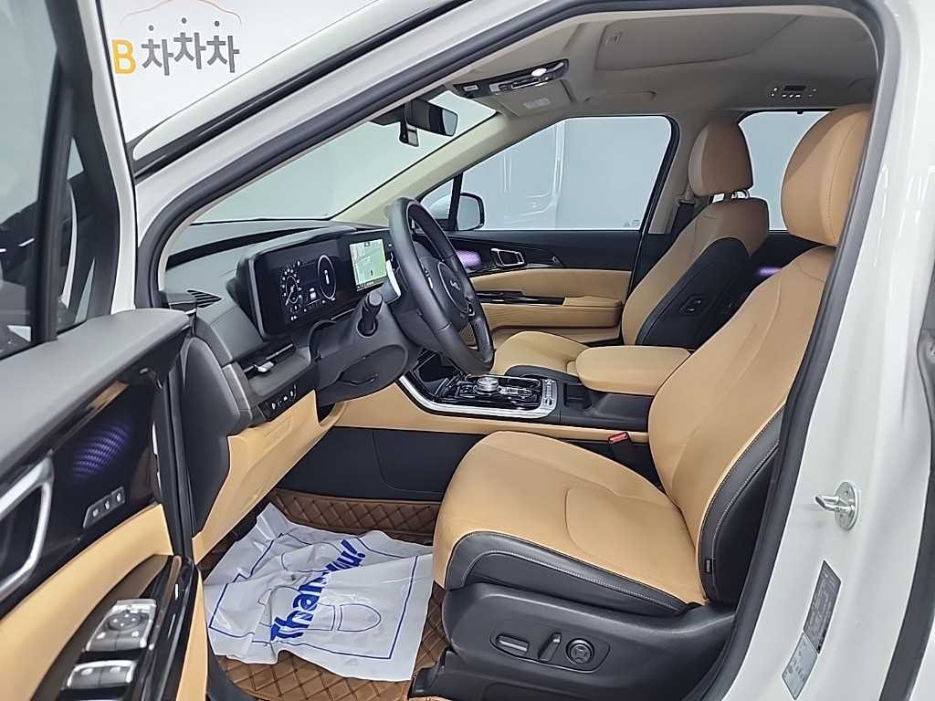 KIA Carnival - Vista 11