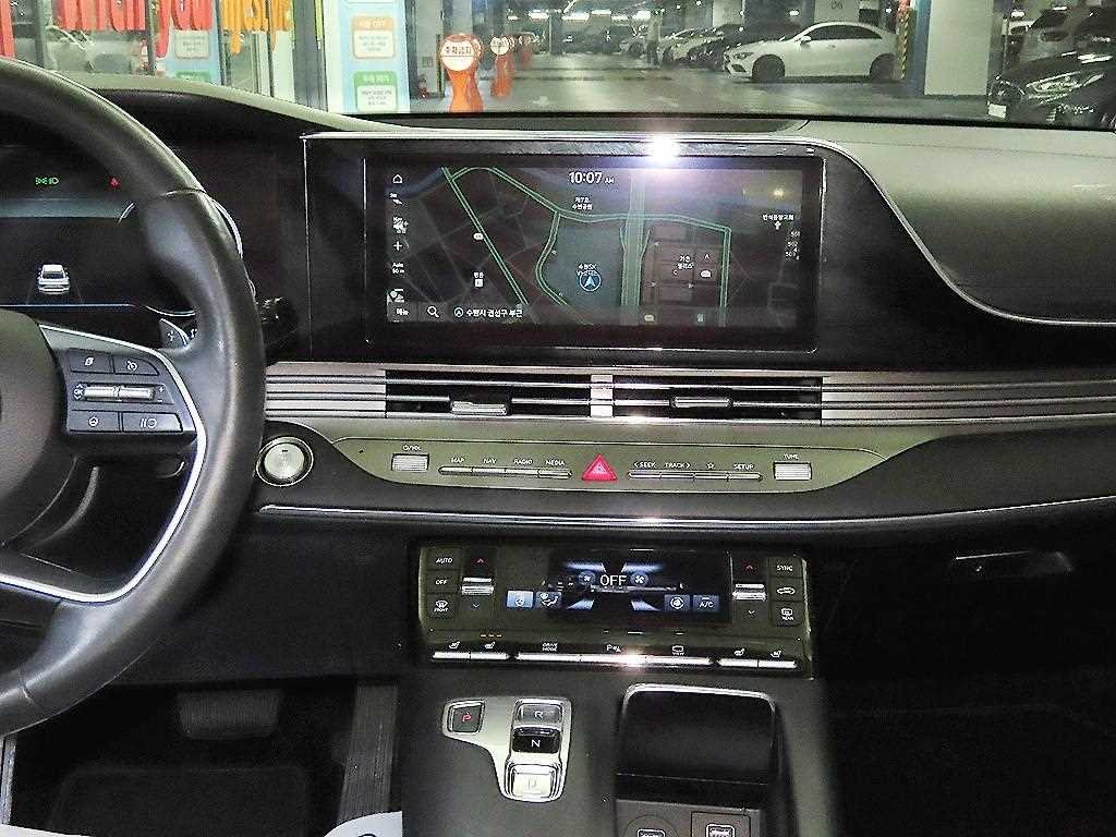 HYUNDAI Grandeur - Vista 11