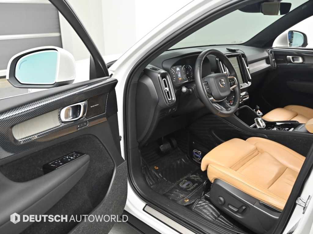 Volvo XC40 - Vista 11