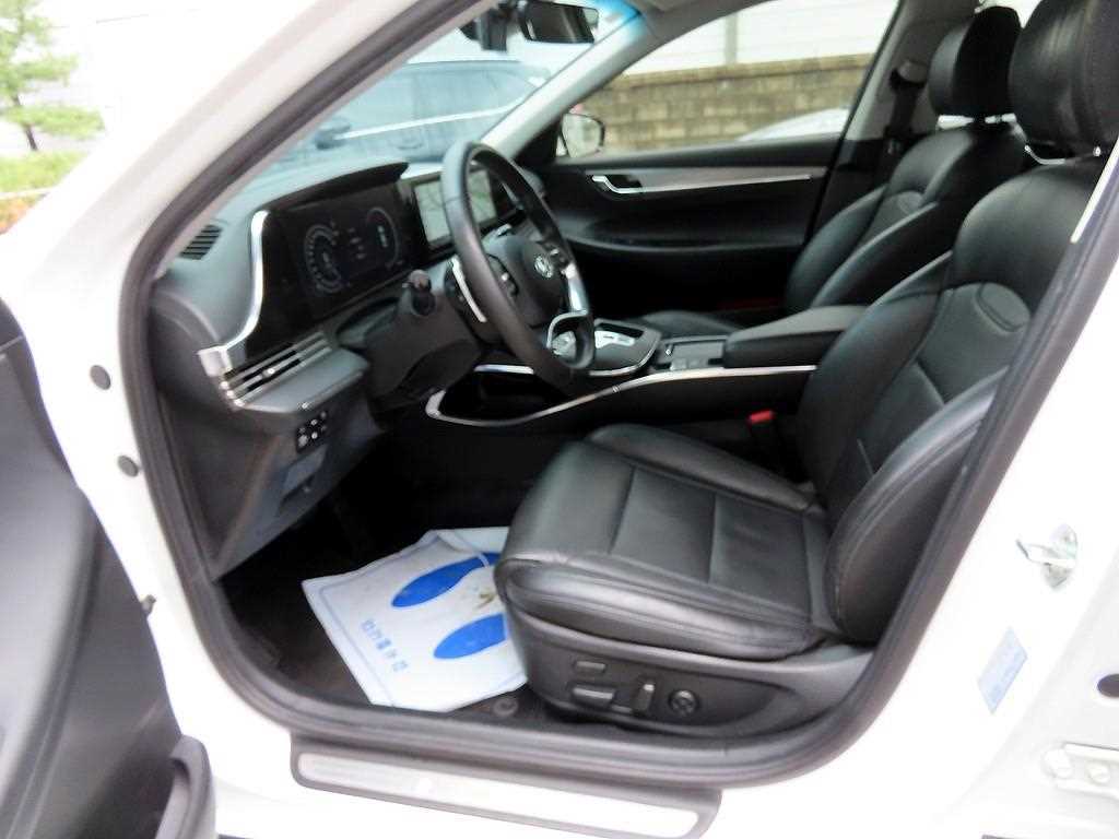 HYUNDAI Grandeur - Vista 5