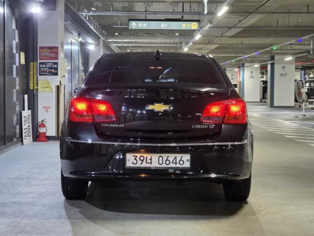 Chevrolet Cruise - Vista 5