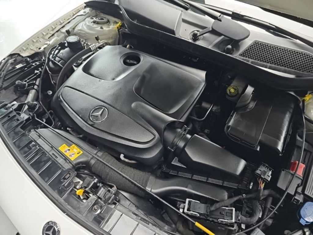 Mercedes Benz GLA Class 2019 Blanco - Importación desde Corea - HF Imports Iquique - Foto 19