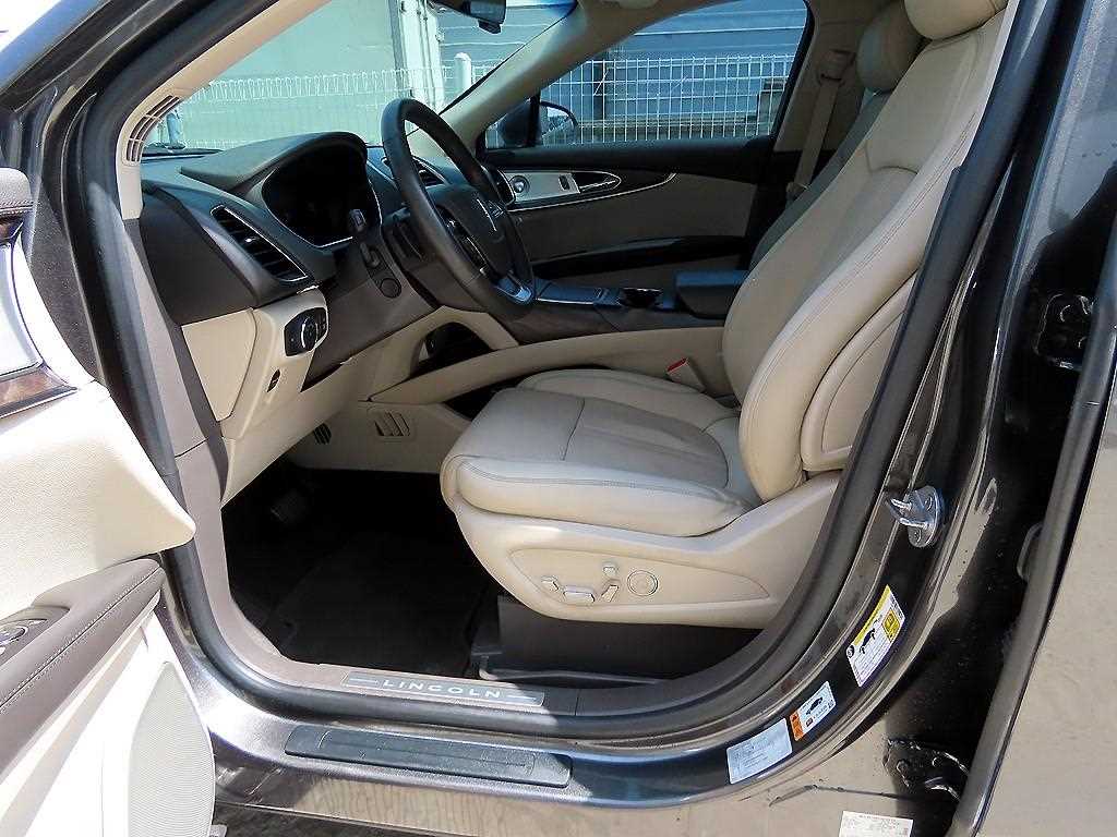 Lincoln Nautilus - Vista 5