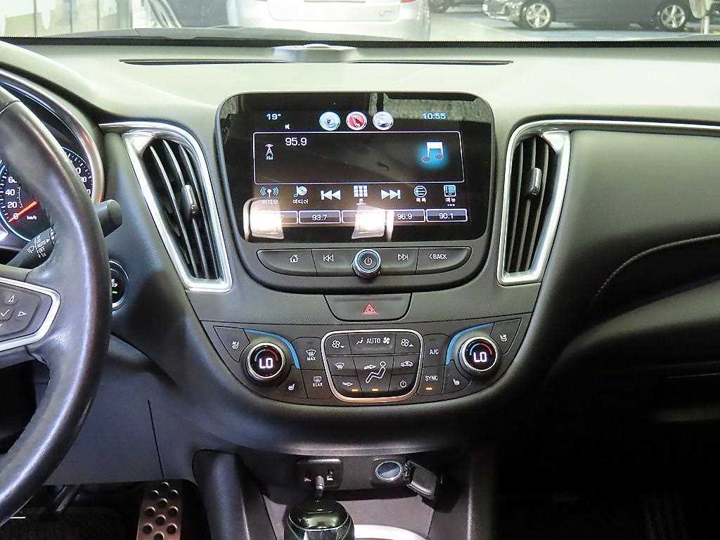 Chevrolet Malibu - Vista 11