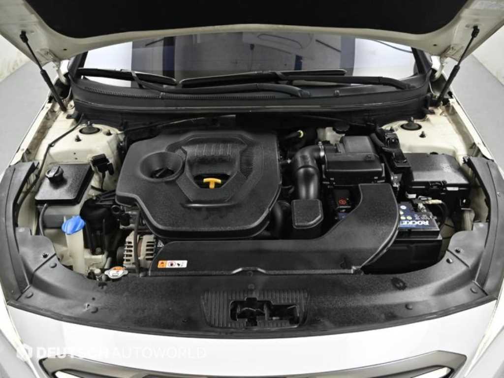 HYUNDAI Sonata - Vista 6