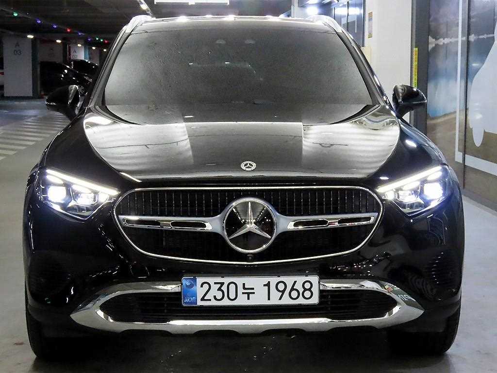 Mercedes Benz GLC Class - Vista 2