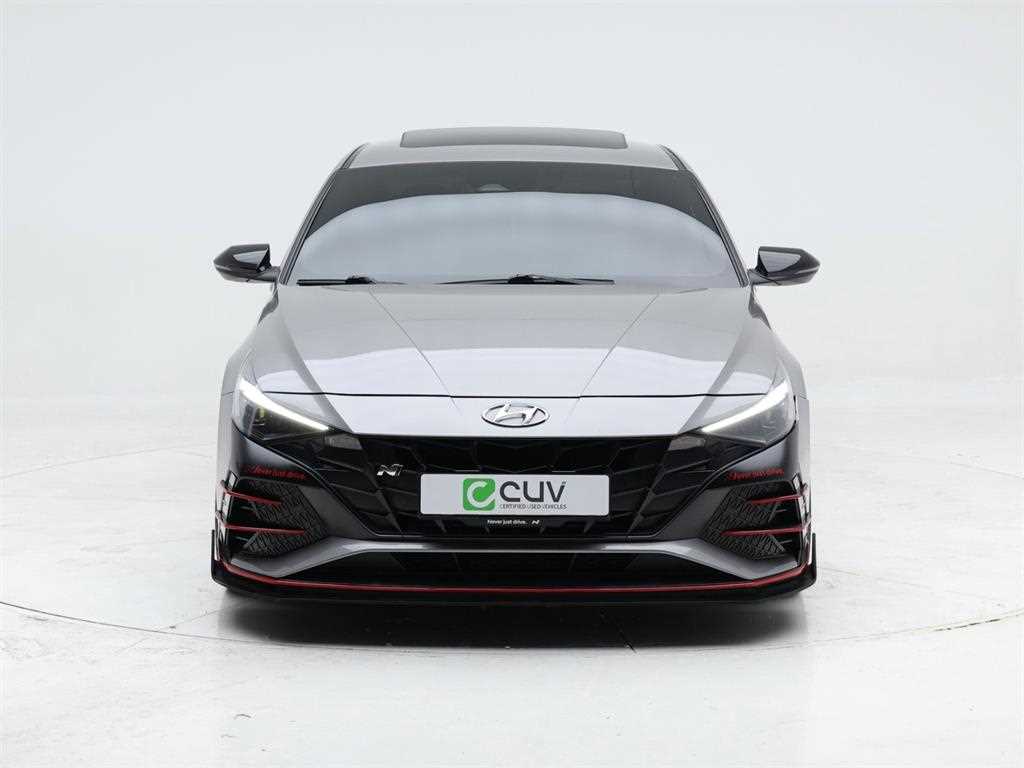 HYUNDAI Avante - Vista 2