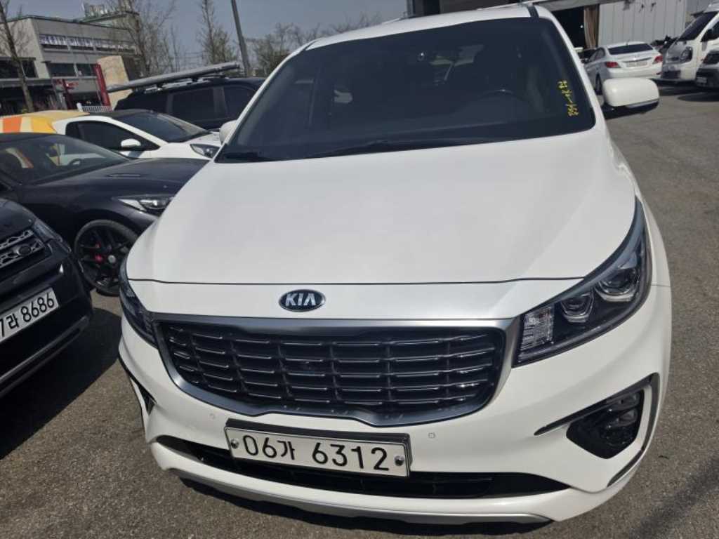 KIA Carnival 2019 Blanco - Importación desde Corea - HF Imports Iquique - Foto 1