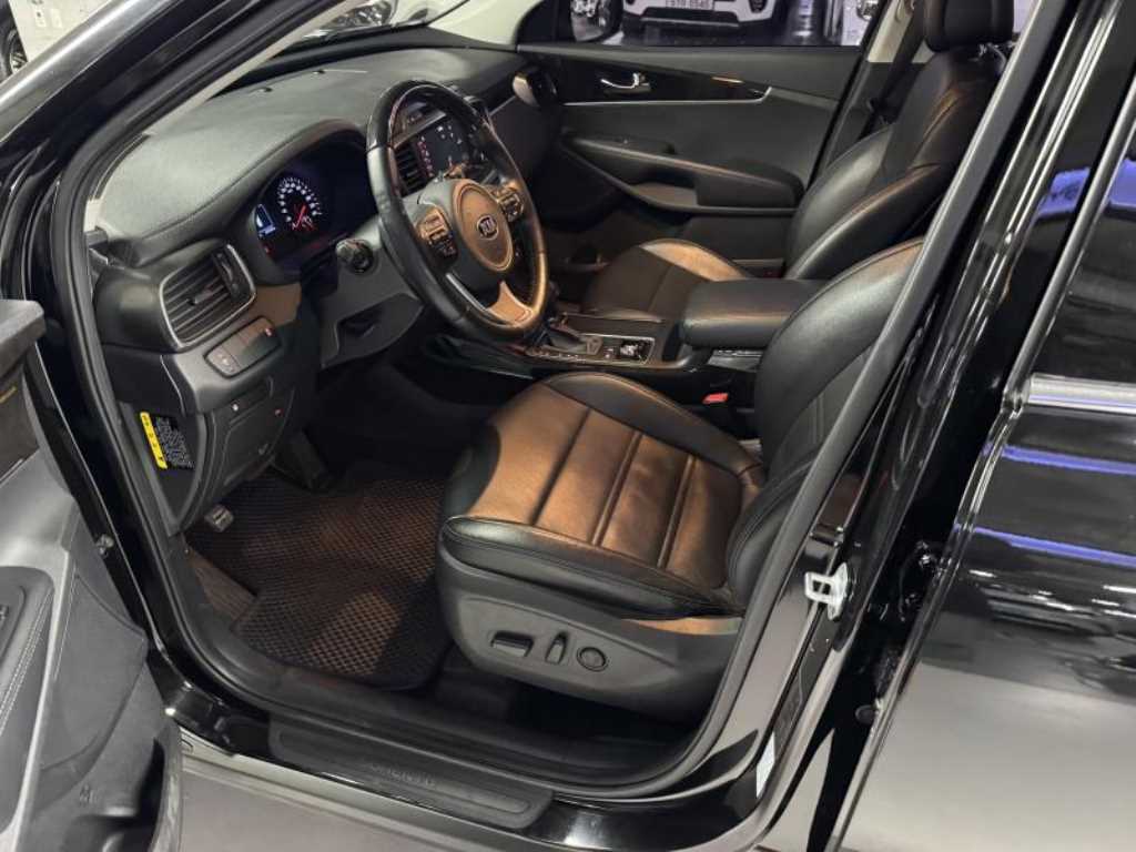 KIA Sorento - Vista 12