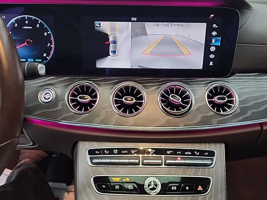 Mercedes Benz CLS Class - Vista 10