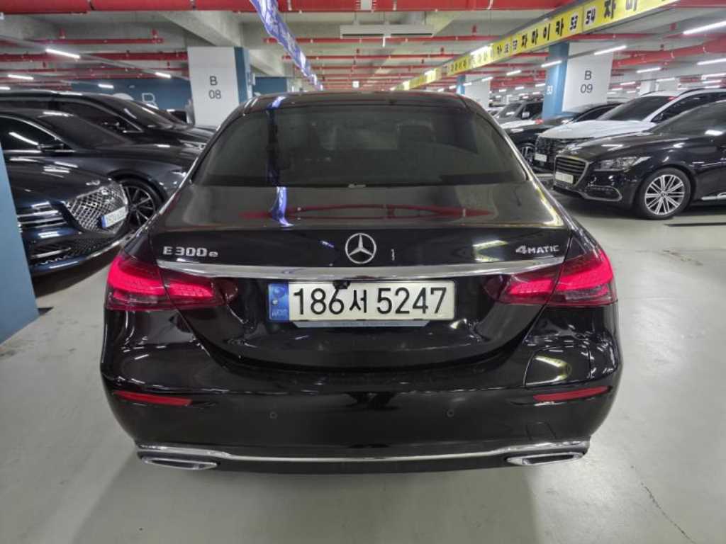 Mercedes Benz E class - Vista 2