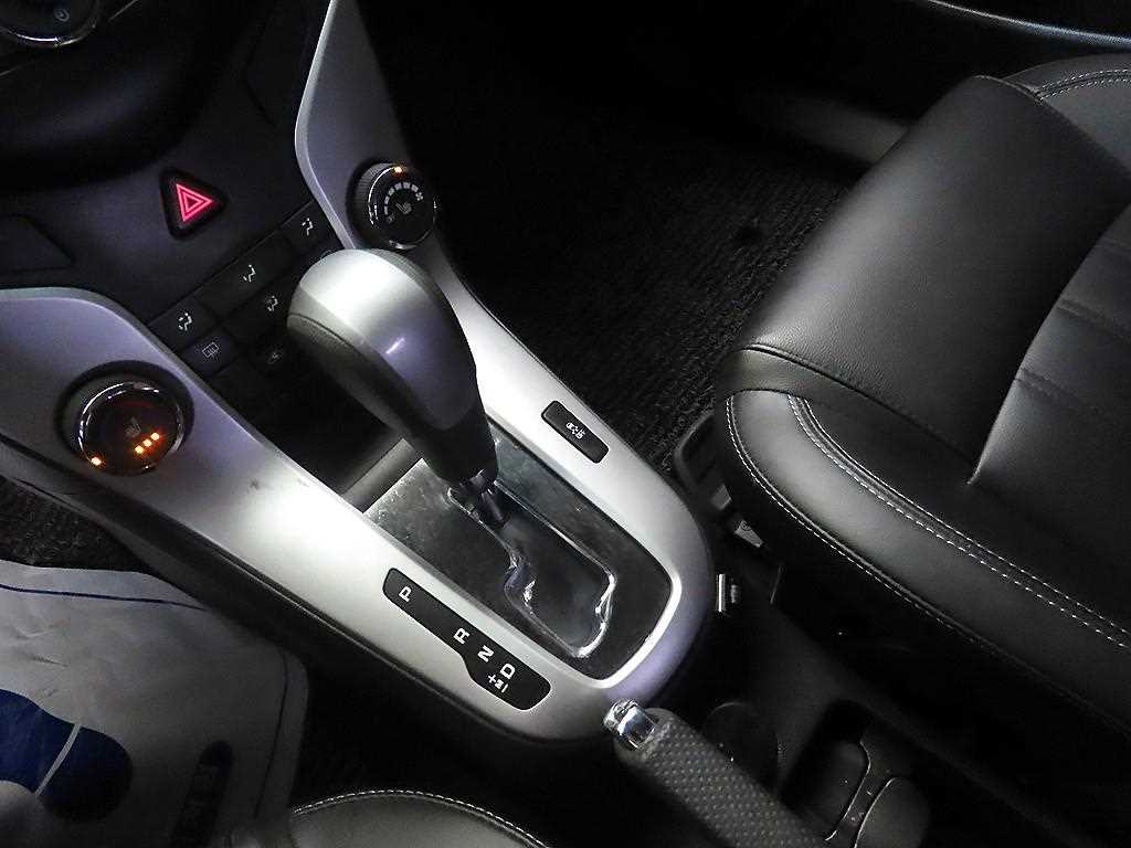 Chevrolet Cruise - Vista 12