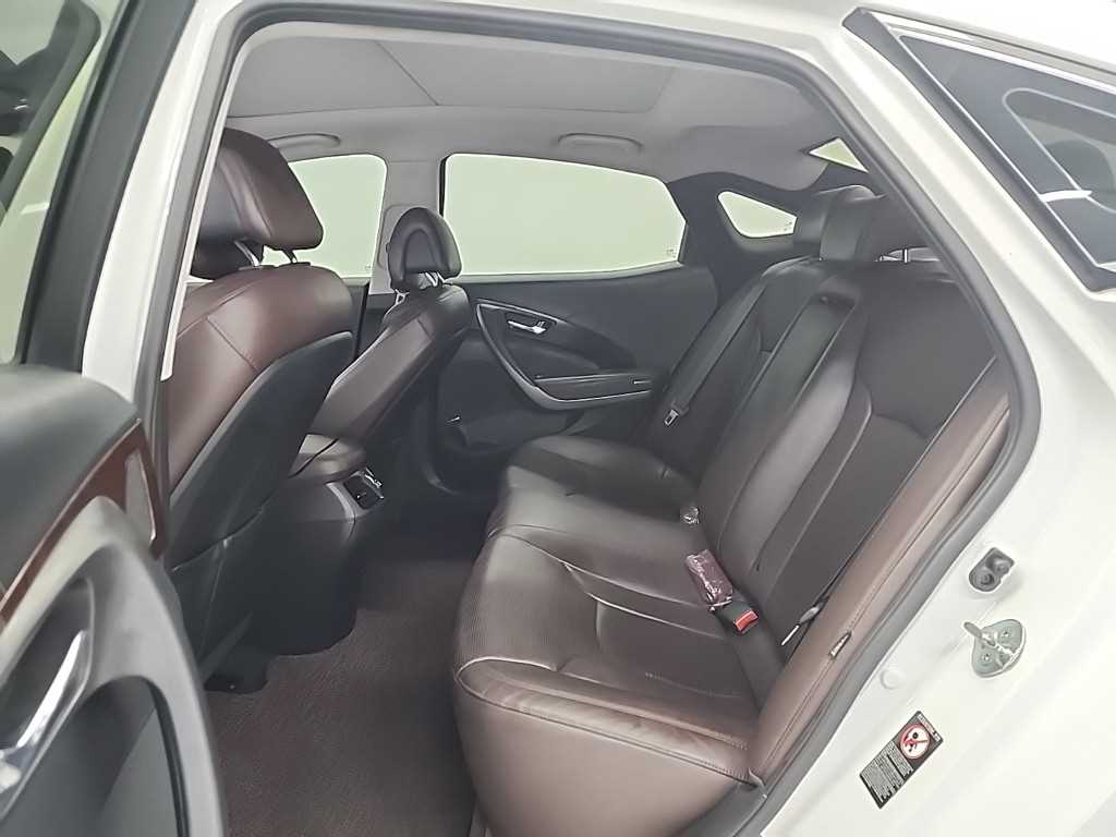 HYUNDAI Grandeur - Vista 12