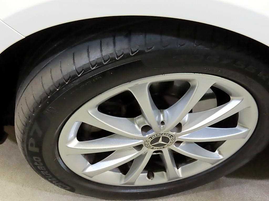 Mercedes Benz A Class 2020 Blanco - Importación desde Corea - HF Imports Iquique - Foto 19