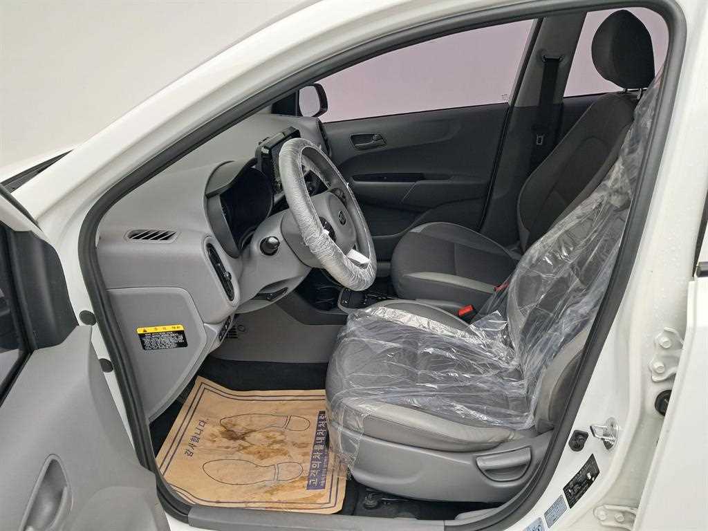 KIA Morning - Vista 11