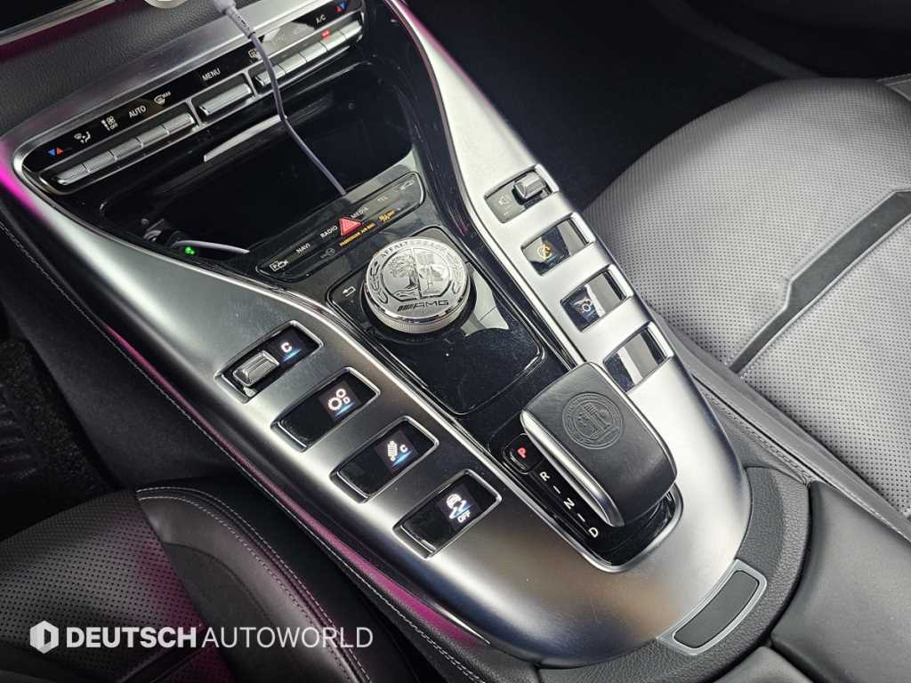 Mercedes Benz AMG GT - Vista 9