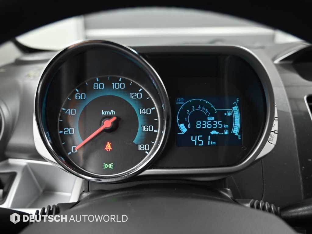 Chevrolet Spark - Vista 8