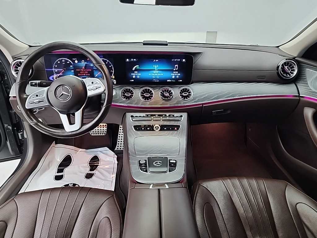 Mercedes Benz CLS Class - Vista 7