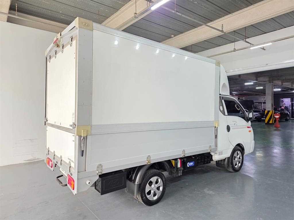 Small Truck Top_Wingbody 2022 Blanco - Importación desde Corea - HF Imports Iquique - Foto 20