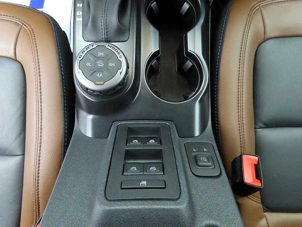 Ford Bronco 2024 Azul - Importación desde Corea - HF Imports Iquique - Foto 14