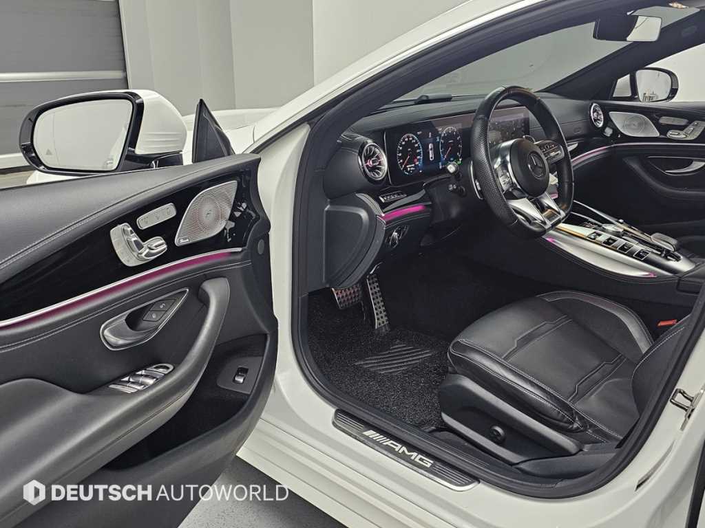 Mercedes Benz AMG GT - Vista 11