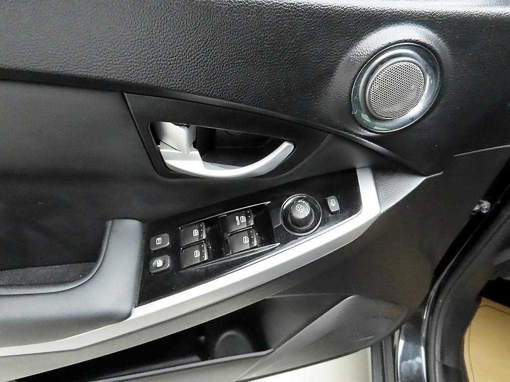 Ssangyong Korando - Vista 11