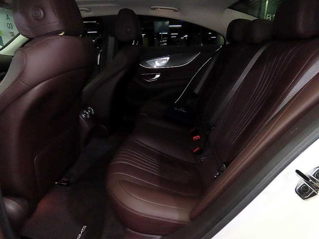 Mercedes Benz CLS Class - Vista 7