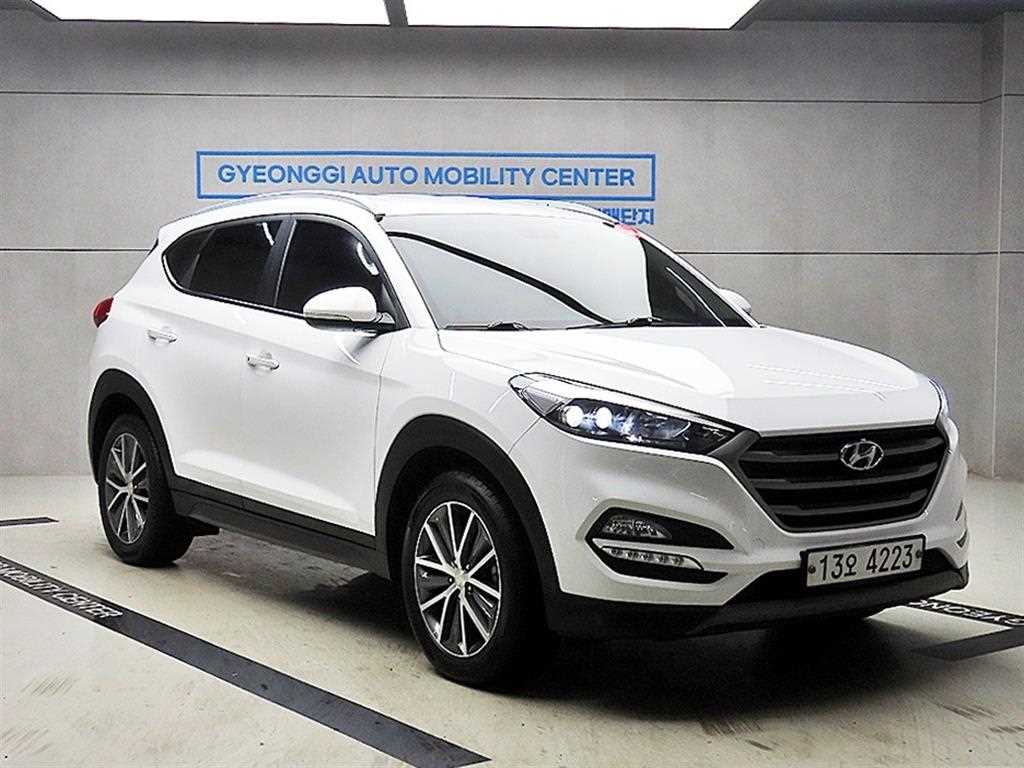 HYUNDAI Tucson 2016 Blanco - Importación desde Corea - HF Imports Iquique - Foto 1