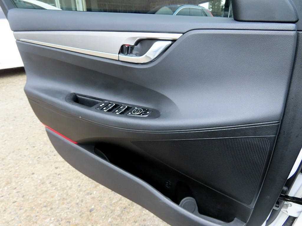 HYUNDAI Grandeur - Vista 11