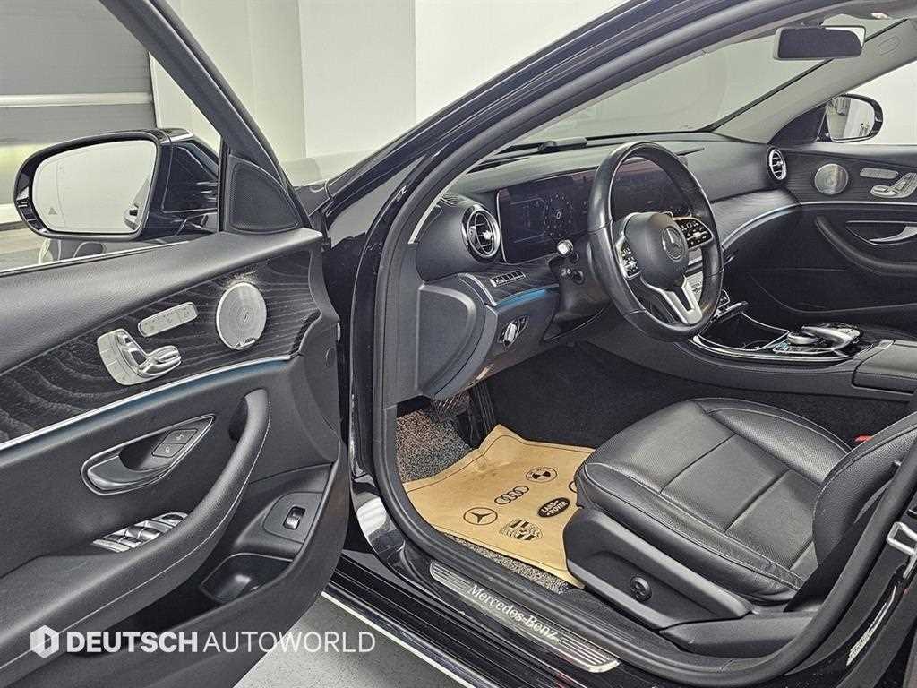 Mercedes Benz E class - Vista 11