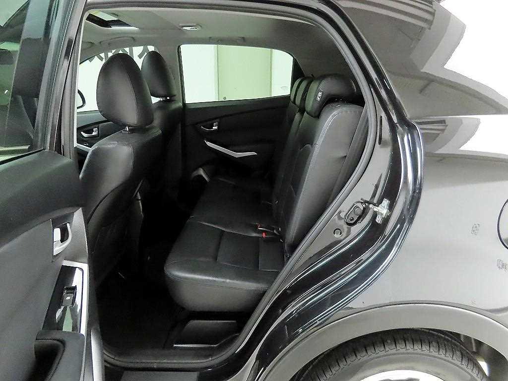 Ssangyong Korando 2016 Negro - Importación desde Corea - HF Imports Iquique - Foto 14