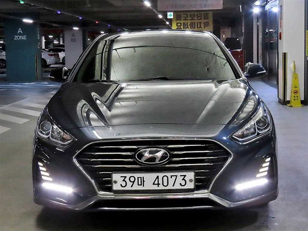 HYUNDAI Sonata - Vista 2