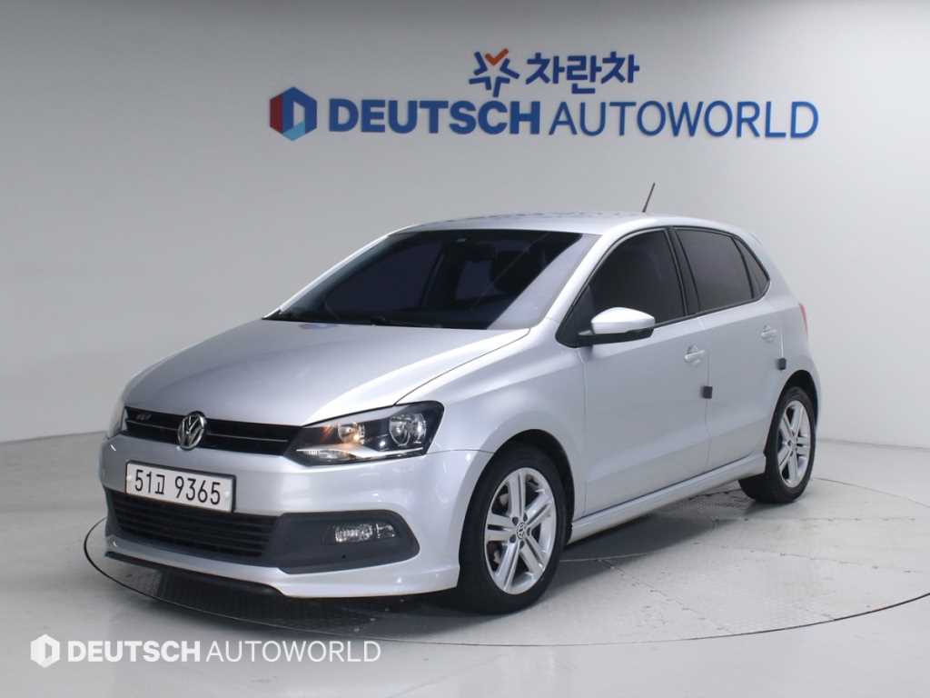 Volkswagen polo 2014 Plateado - Importación desde Corea - HF Imports Iquique - Foto 1