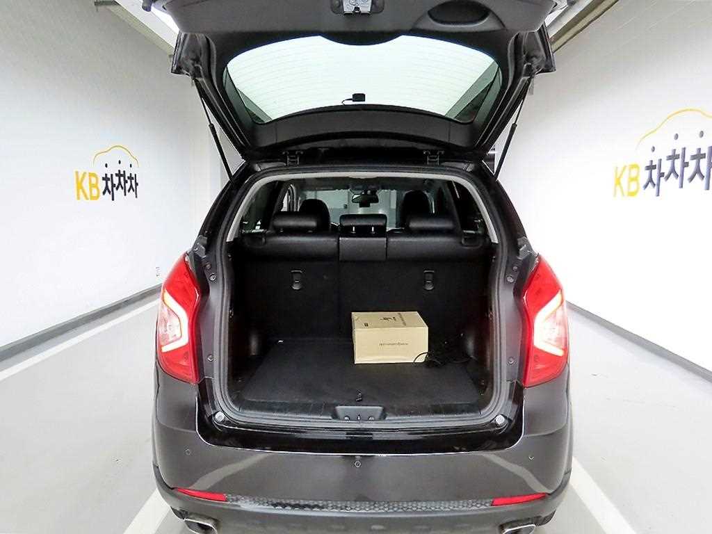 Ssangyong Korando - Vista 5