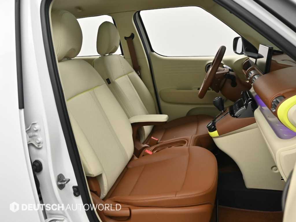 HYUNDAI Casper - Vista 10