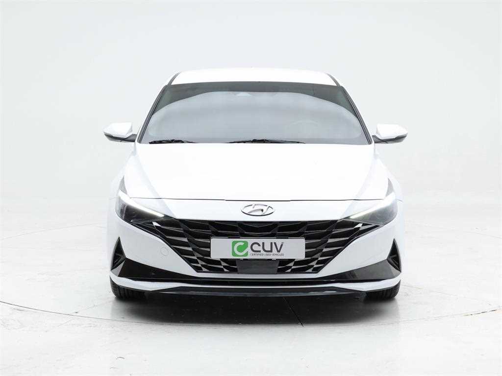 HYUNDAI Avante - Vista 2