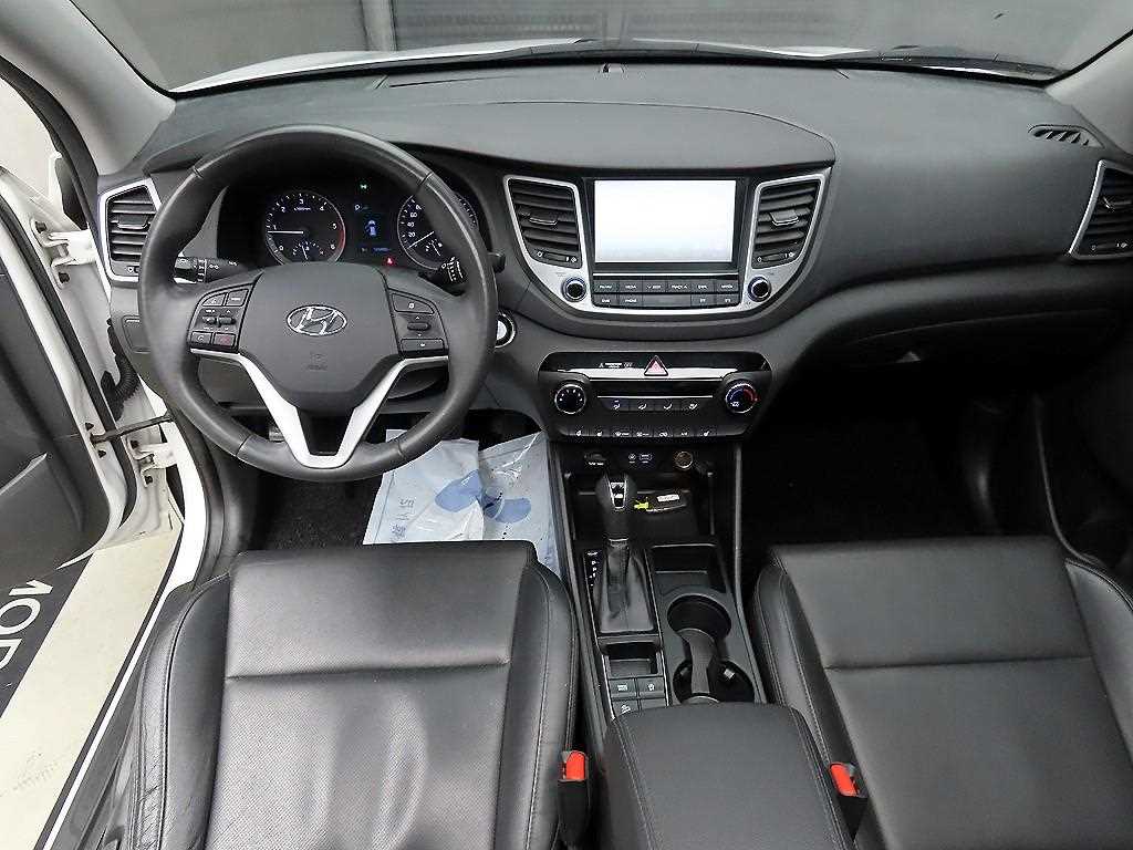 HYUNDAI Tucson - Vista 7