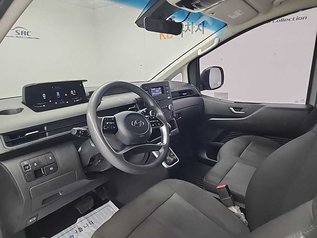 HYUNDAI Staria - Vista 7