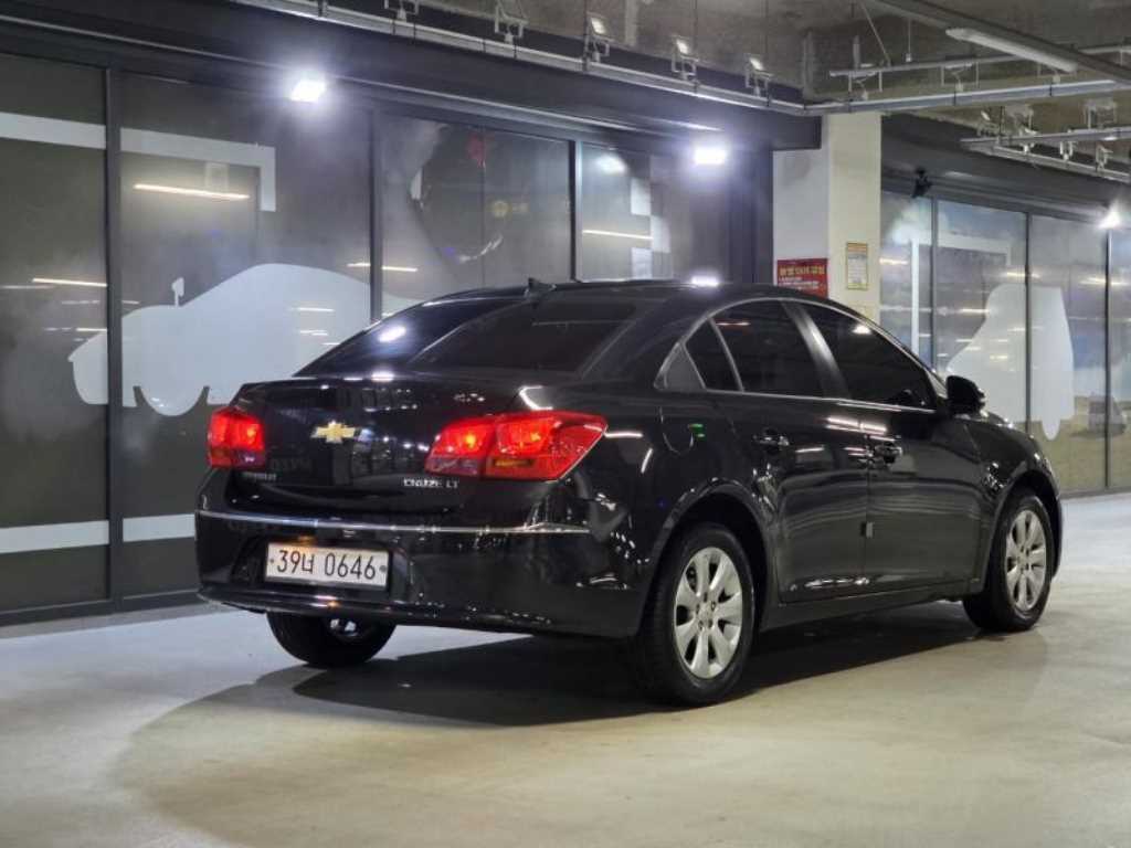 Chevrolet Cruise - Vista 4