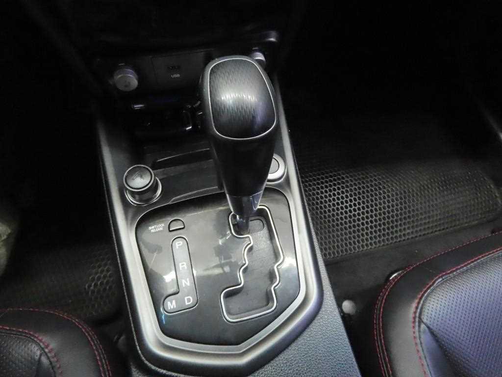 Ssangyong Tivoli 2016 - Importación desde Corea - HF Imports Iquique - Foto 13