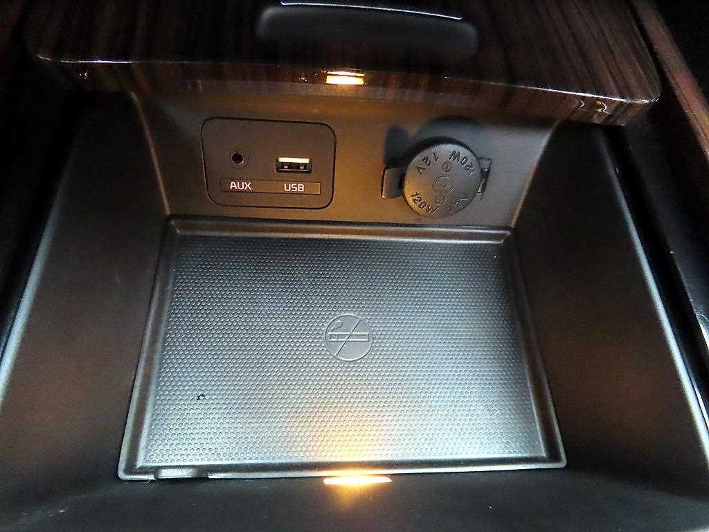 KIA K7 2015 Negro - Importación desde Corea - HF Imports Iquique - Foto 13