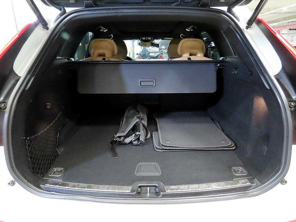 Volvo XC60 2022 Blanco - Importación desde Corea - HF Imports Iquique - Foto 16