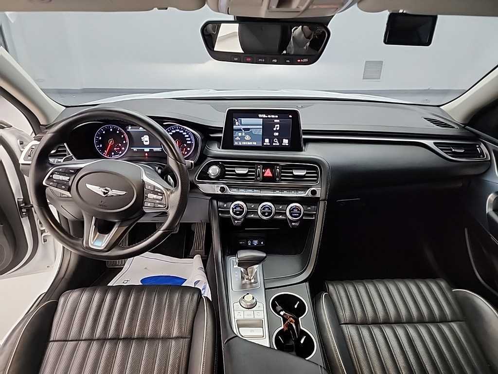 Genesis G70 - Vista 7