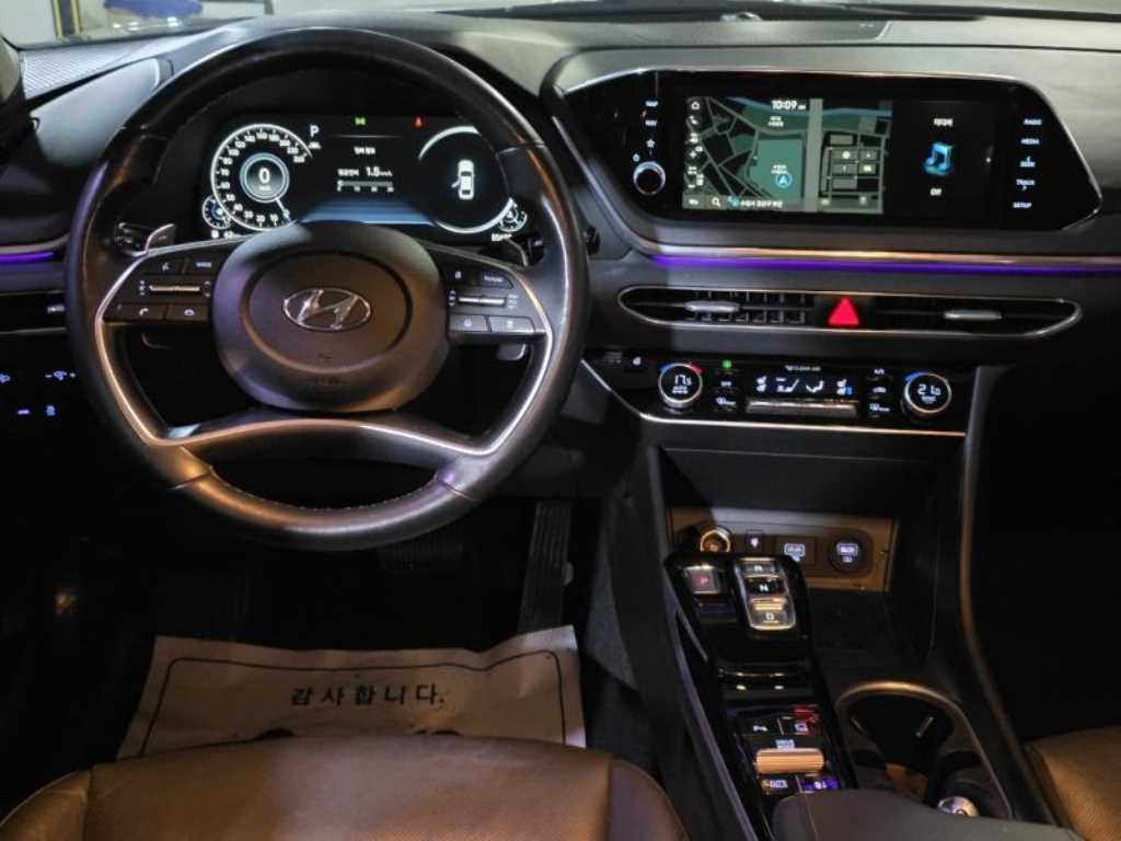 HYUNDAI Sonata - Vista 10