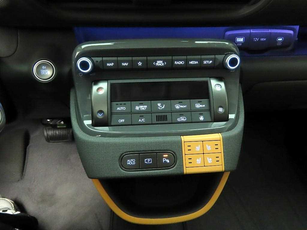 HYUNDAI Casper - Vista 9