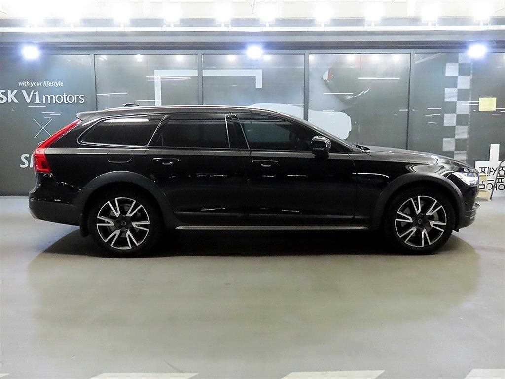 Volvo V90 - Vista 3