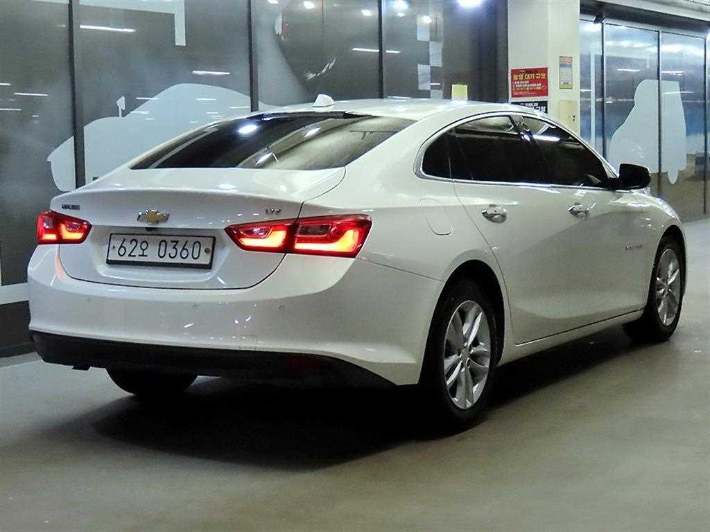 Chevrolet Malibu - Vista 4